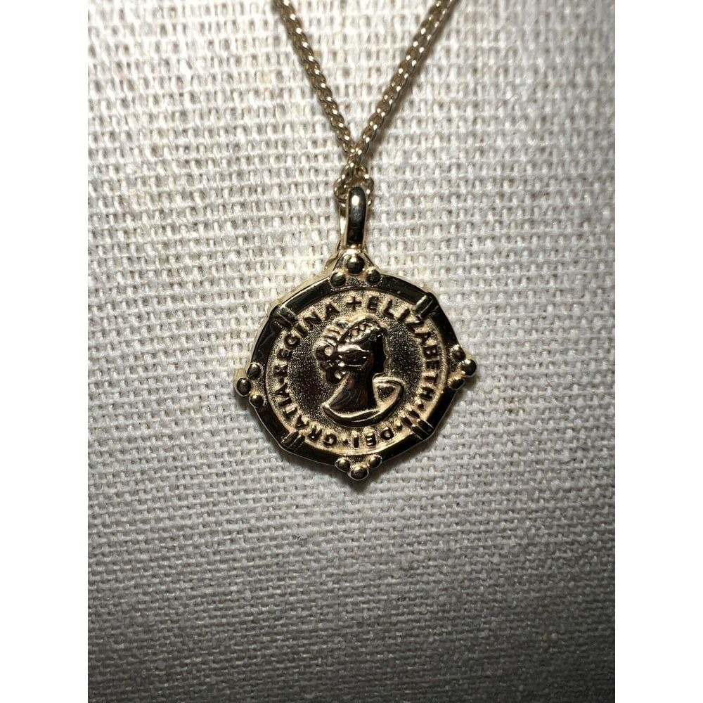 Queen Elizabeth 18k Gold Plate Sterling Silver Medal Coin Necklace 15.5 In
